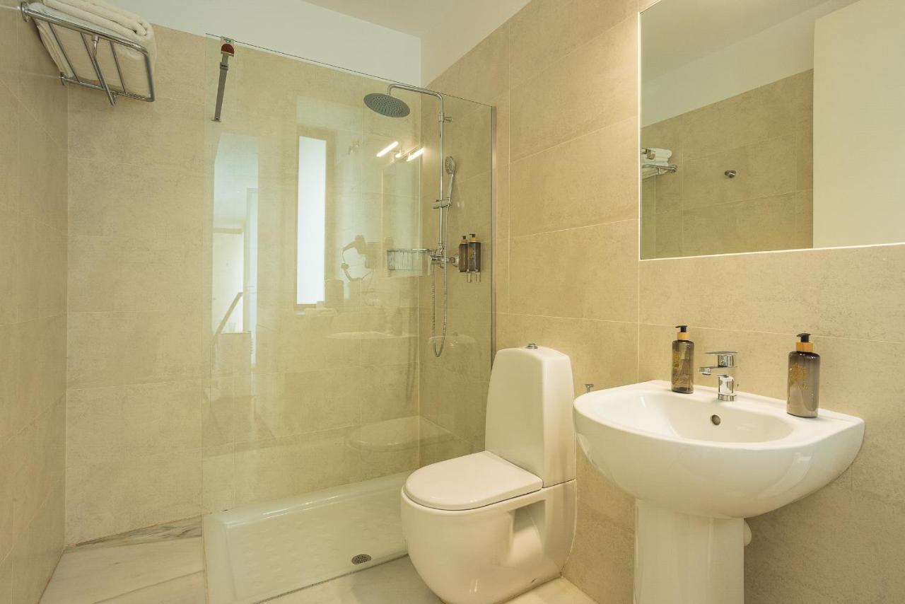 Madeinterranea Apartments Malaga Bagian luar foto